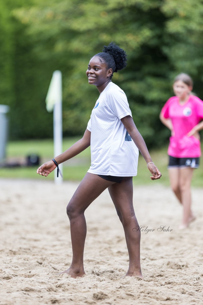 Bild 92 - wBJ/wCJ Beachsoccer Cup